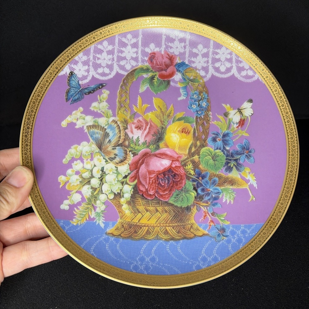 Gloria Vanderbilt Collector Plate, "Love In Bloom". Limited Edition, F5654, 1993